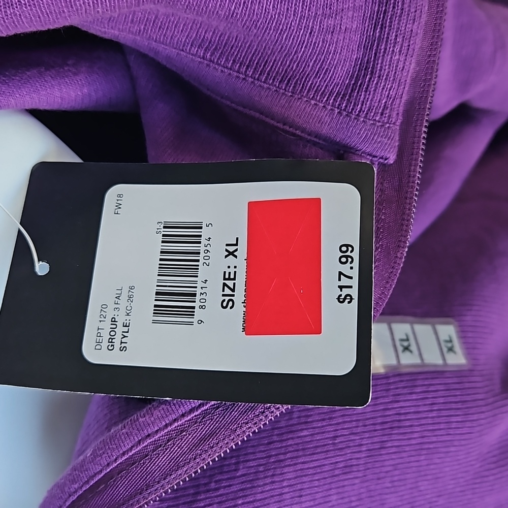 Purple pull over - Picture 3 of 3